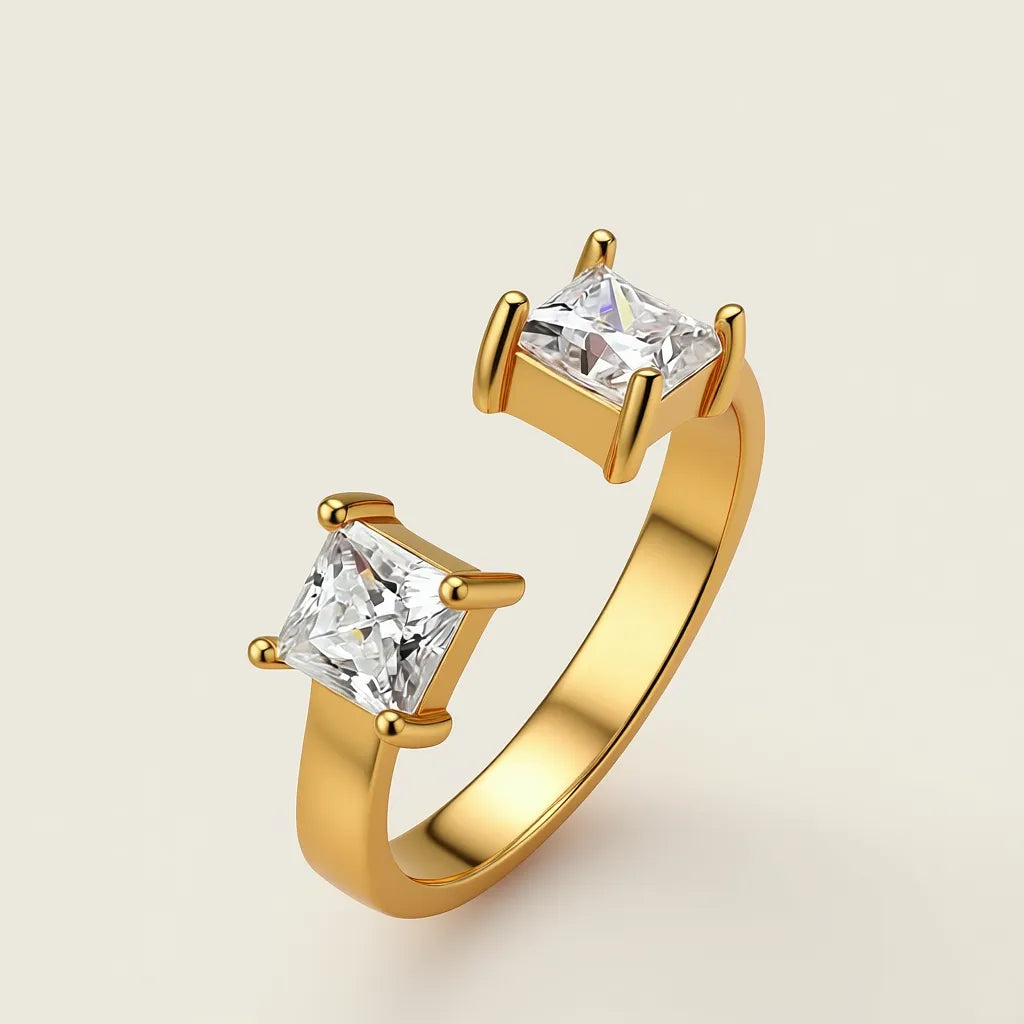 "Caja" Moissanite Ring