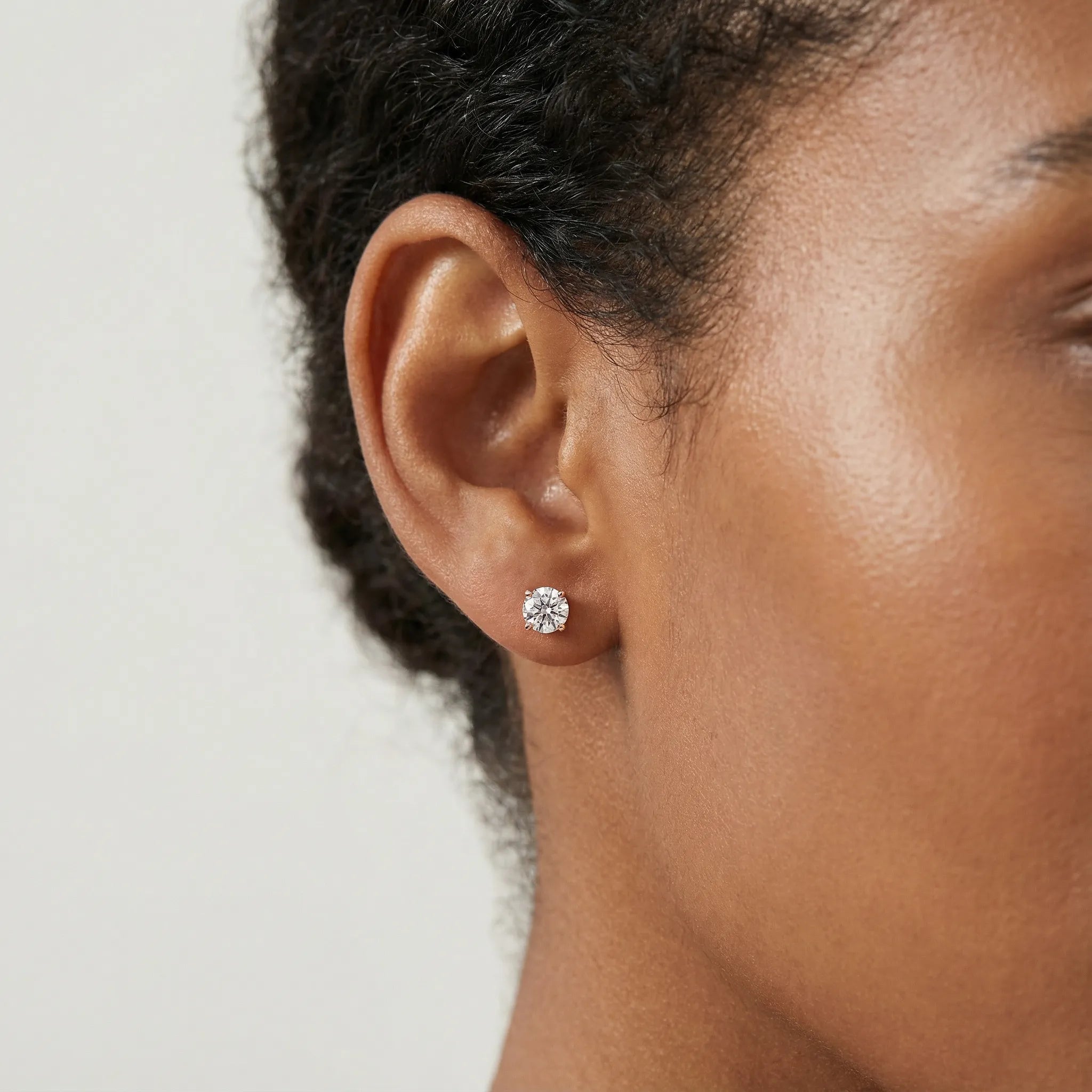 "Caterina" Moissanite Stud Earrings