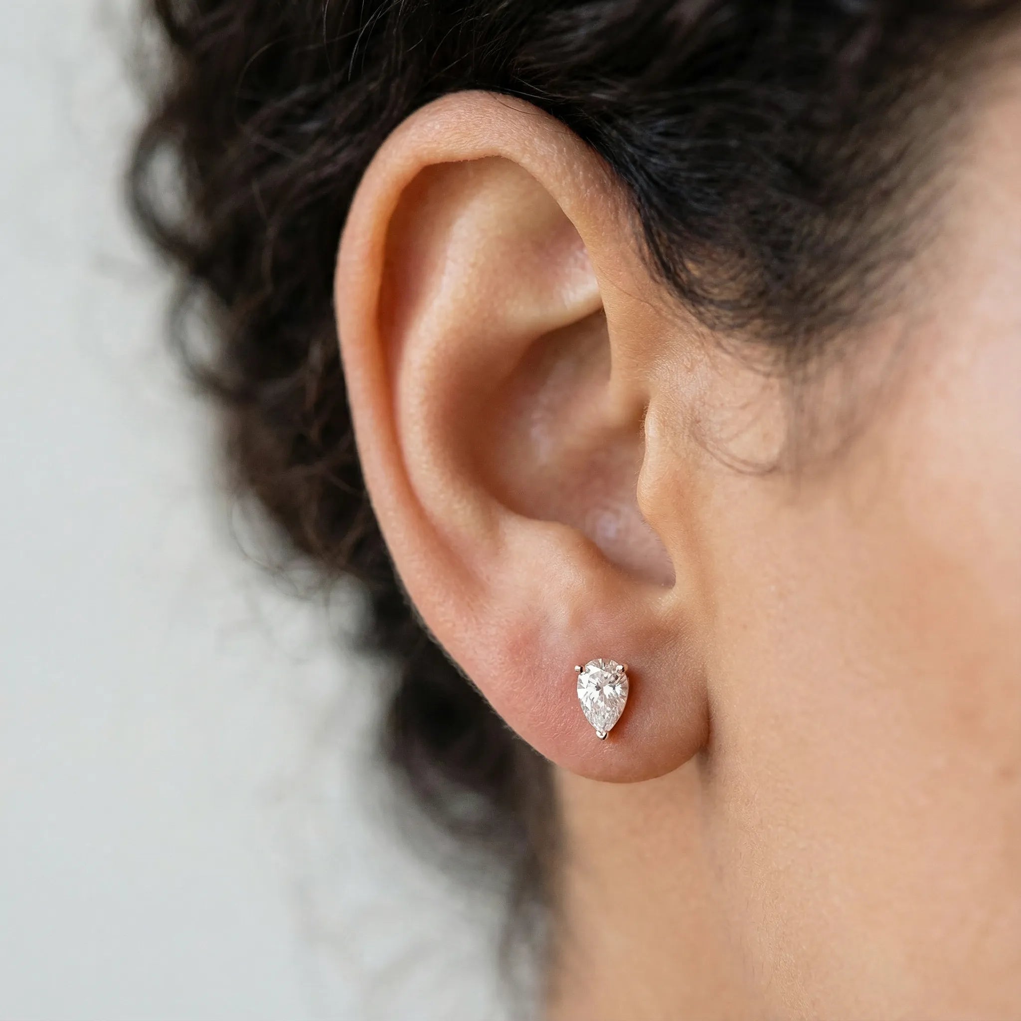 "Evelina" Moissanite Stud Earrings