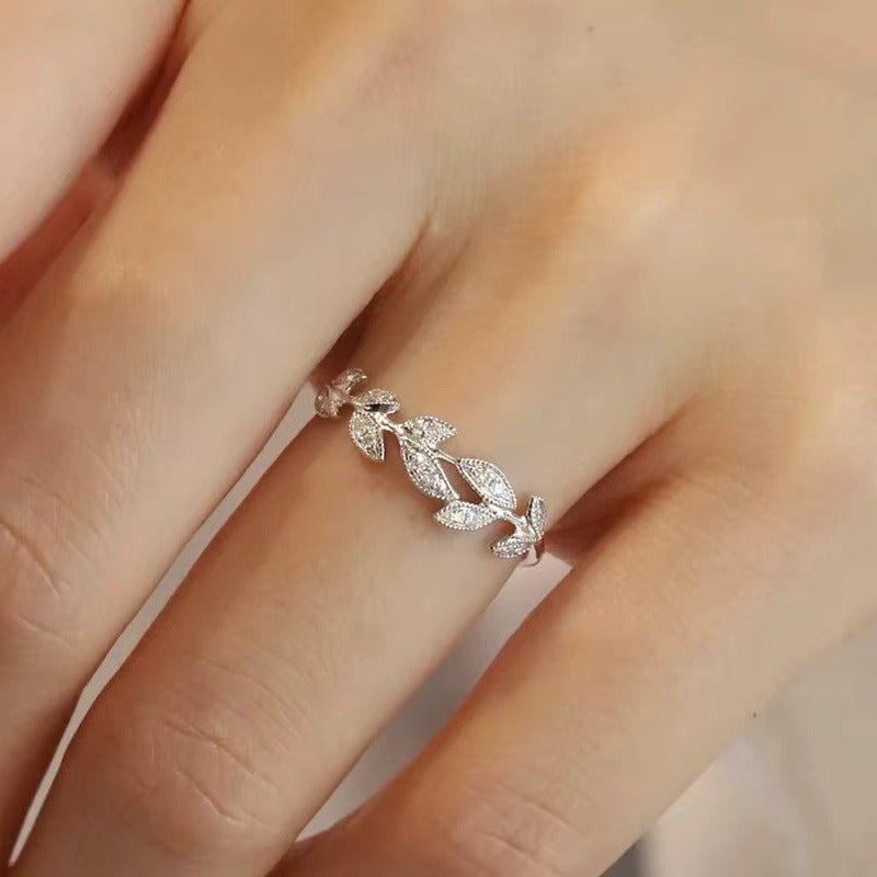 "Hailey" Moissanite Ring