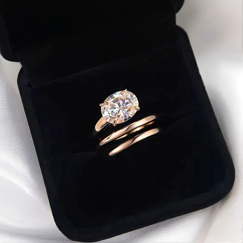 "Kindra" Moissanite Ring