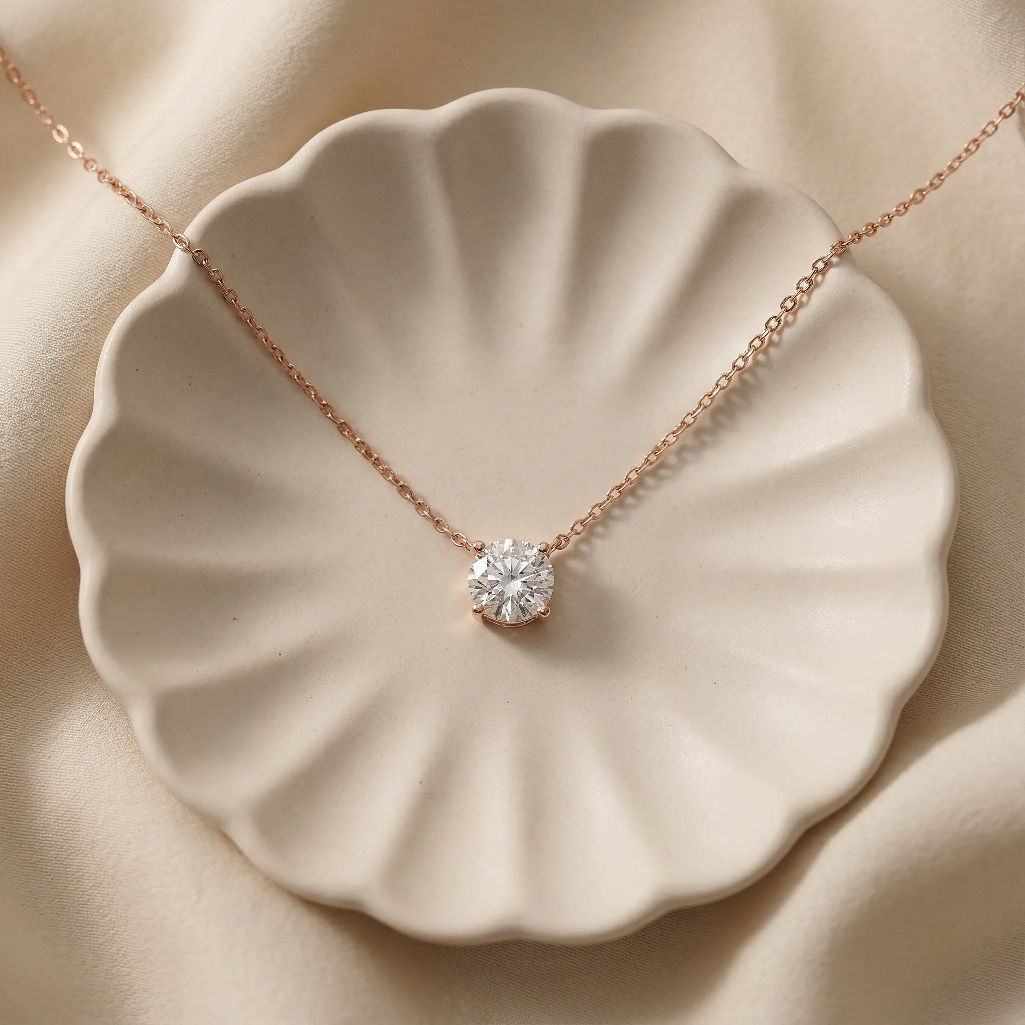 "Mira" Moissanite Pendant Necklace