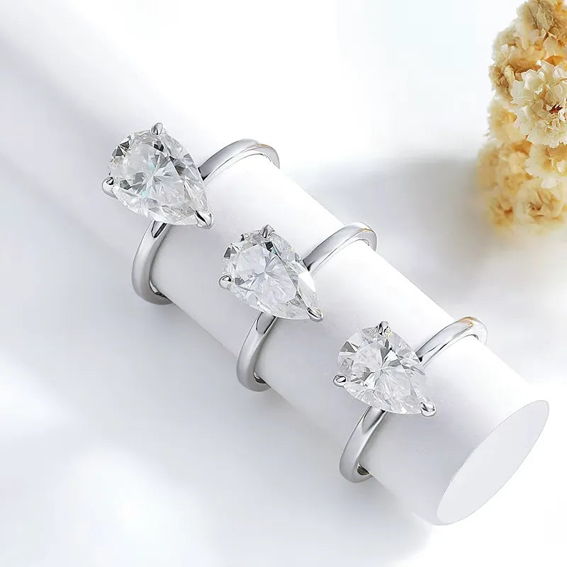 "Nina" Solitaire Moissanite Ring