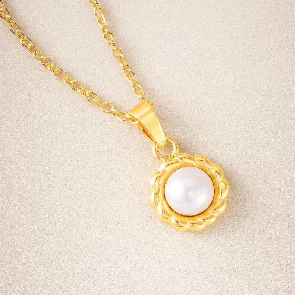 Pearl Flower Necklace