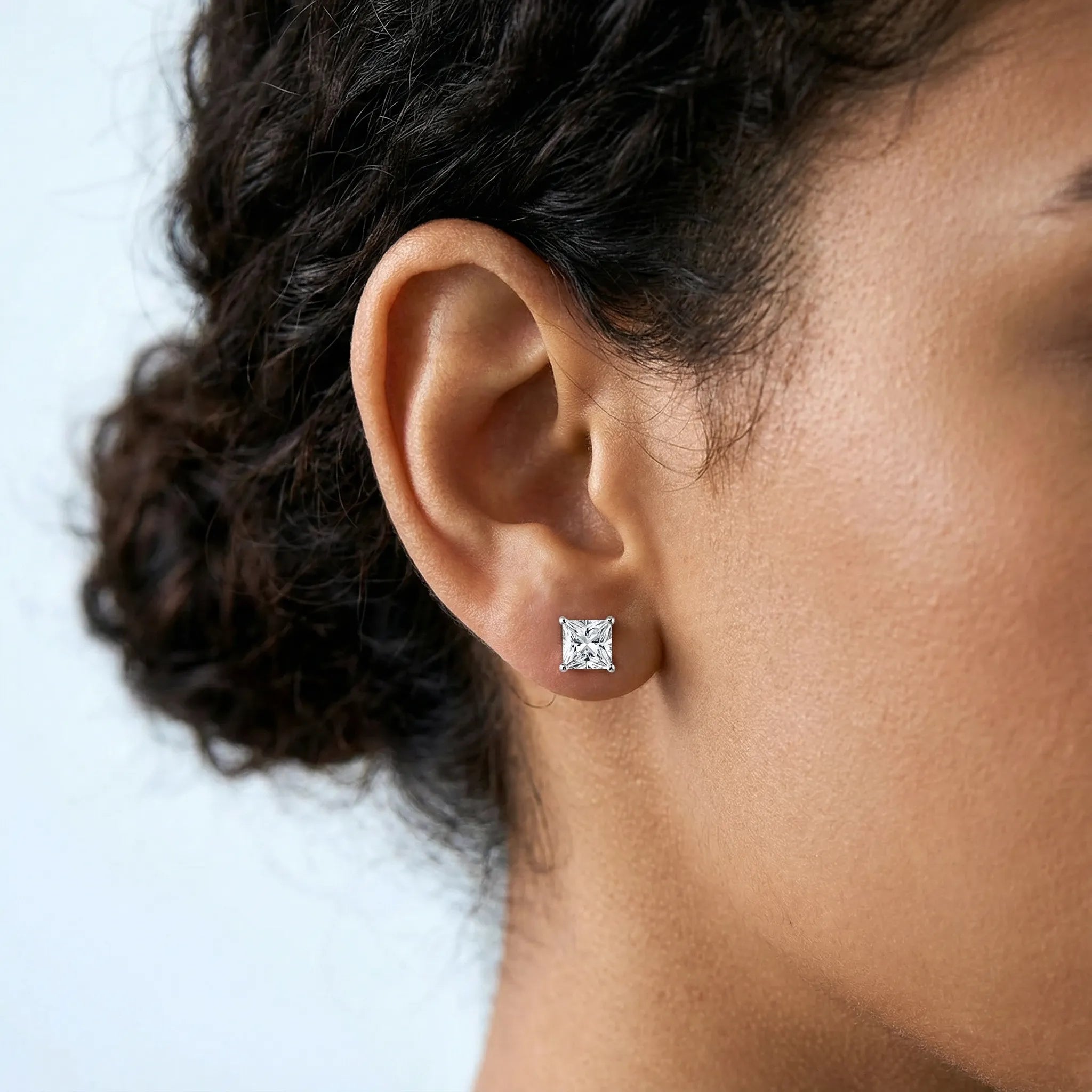 "Rocio" Moissanite Stud Earrings