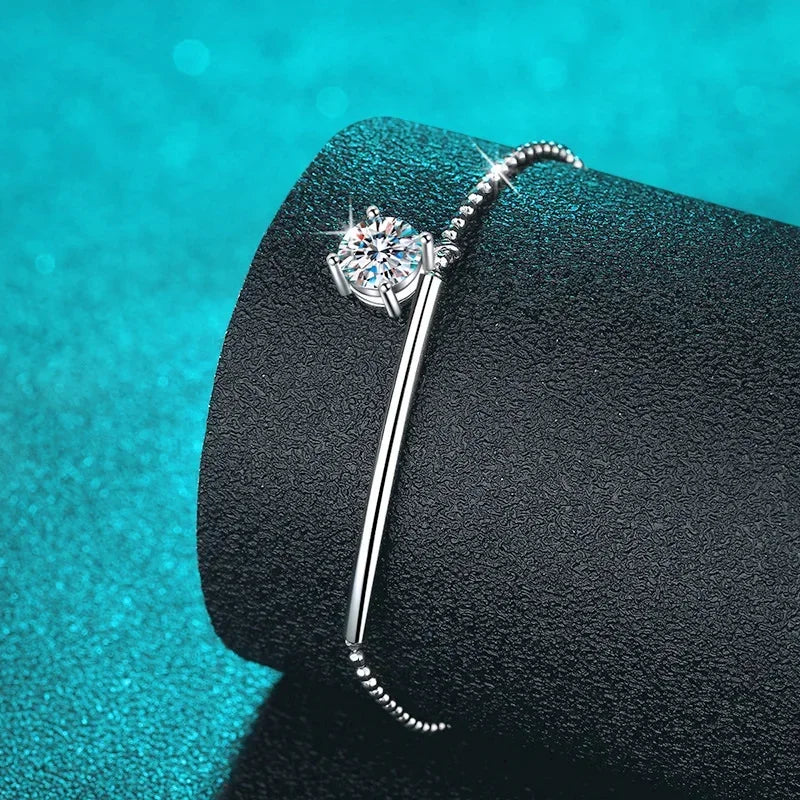 "Amara" Solitaire Moissanite Bracelet