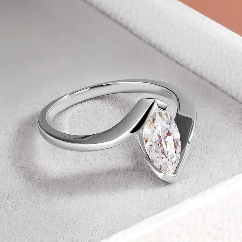 "Jemma" Solitaire Moissanite Ring