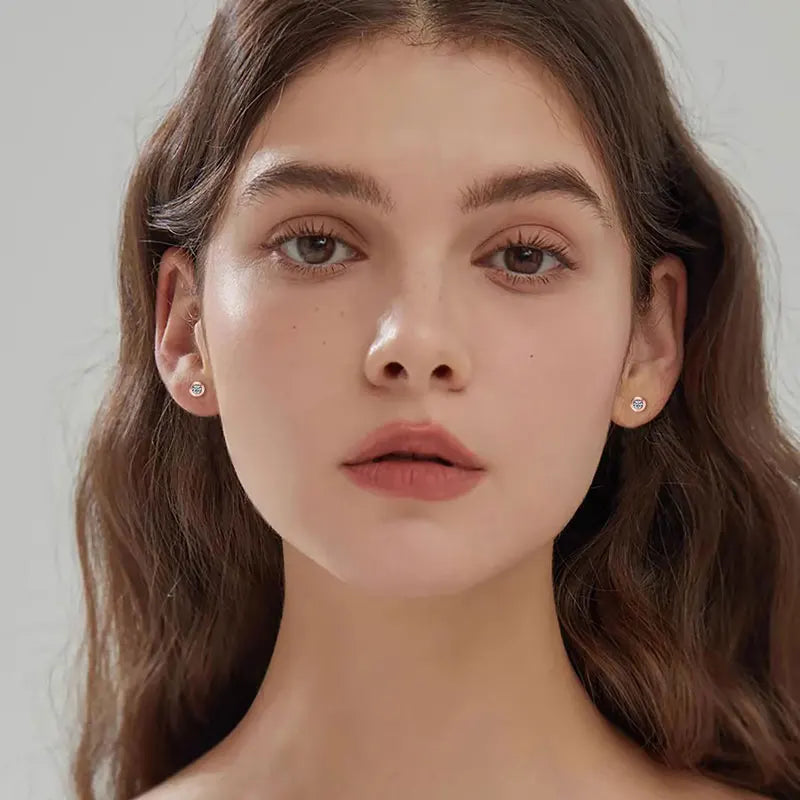 "Leah" Moissanite Stud Earrings