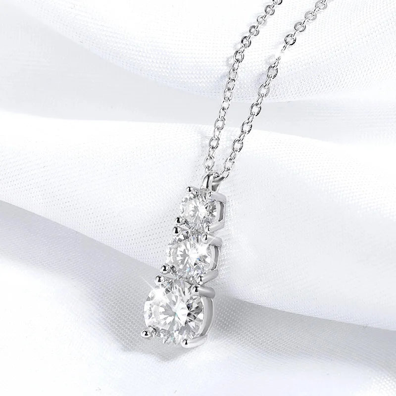 "Ayla" Moissanite Pendant Necklace
