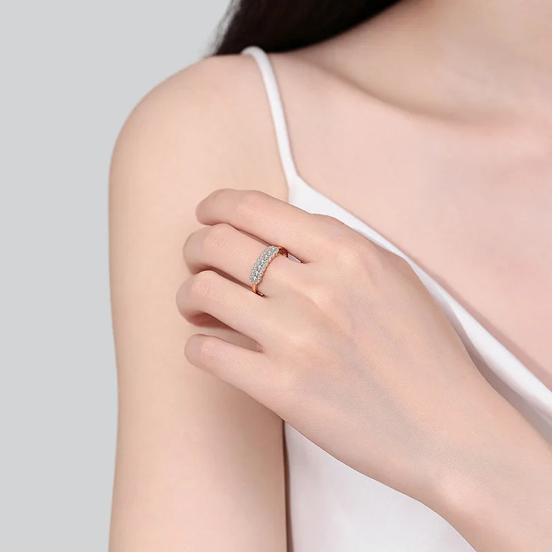 "Lea" Moissanite Ring