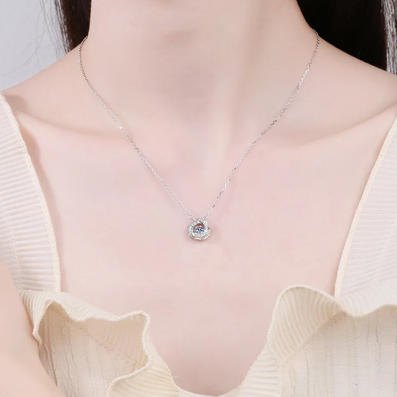 "Isla" Moissanite Pendant Necklace