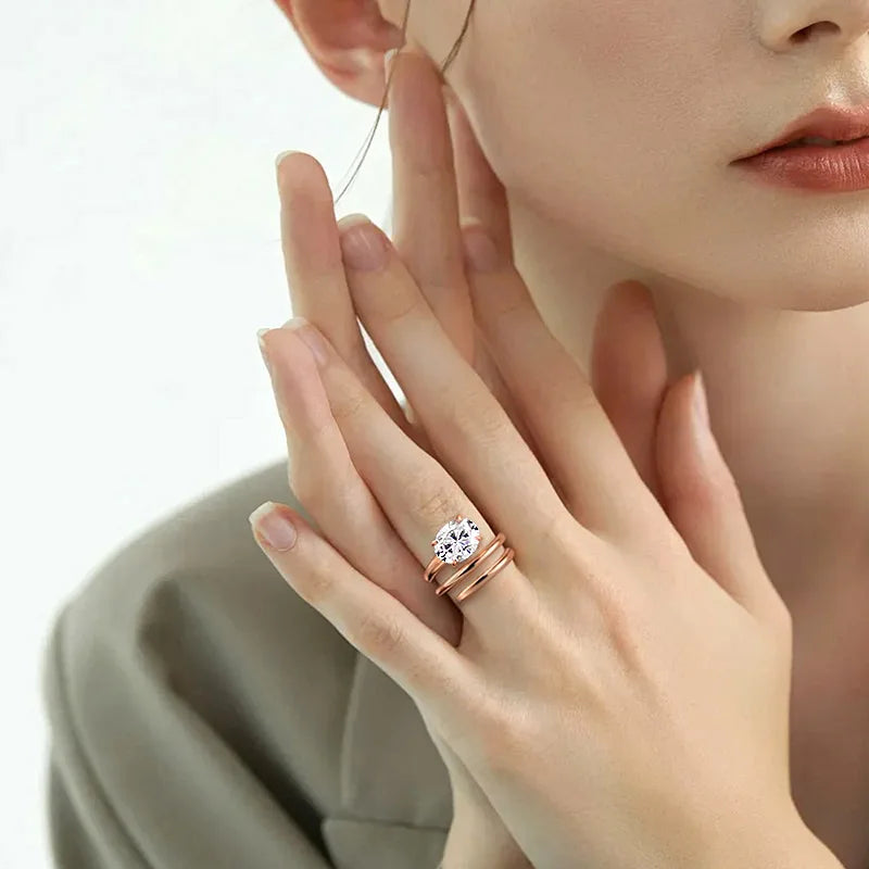 "Kindra" Moissanite Ring