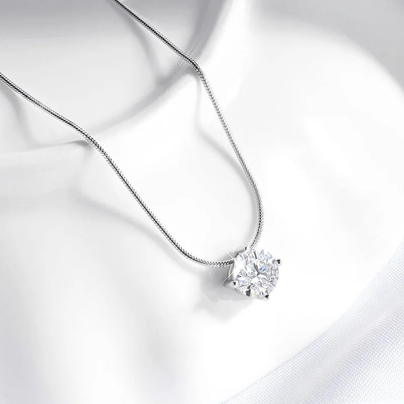 "Maya" Moissanite Pendant Necklace