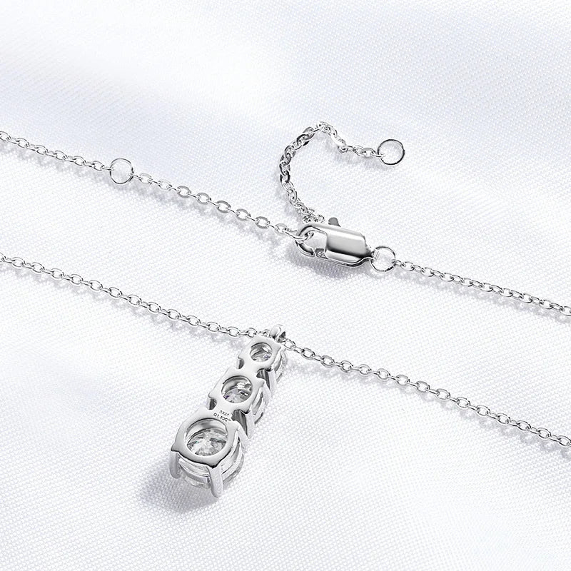 "Ayla" Moissanite Pendant Necklace