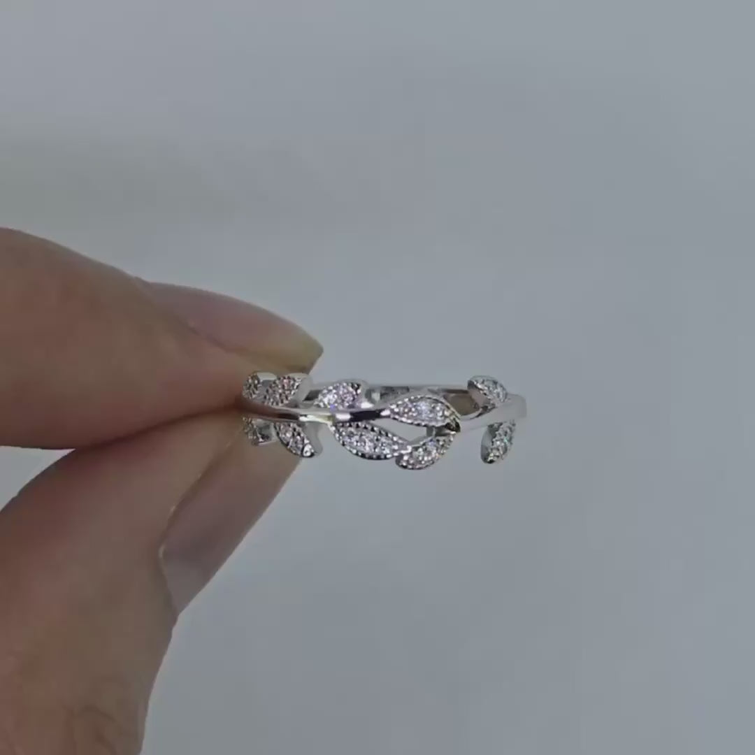 "Hailey" Moissanite Ring