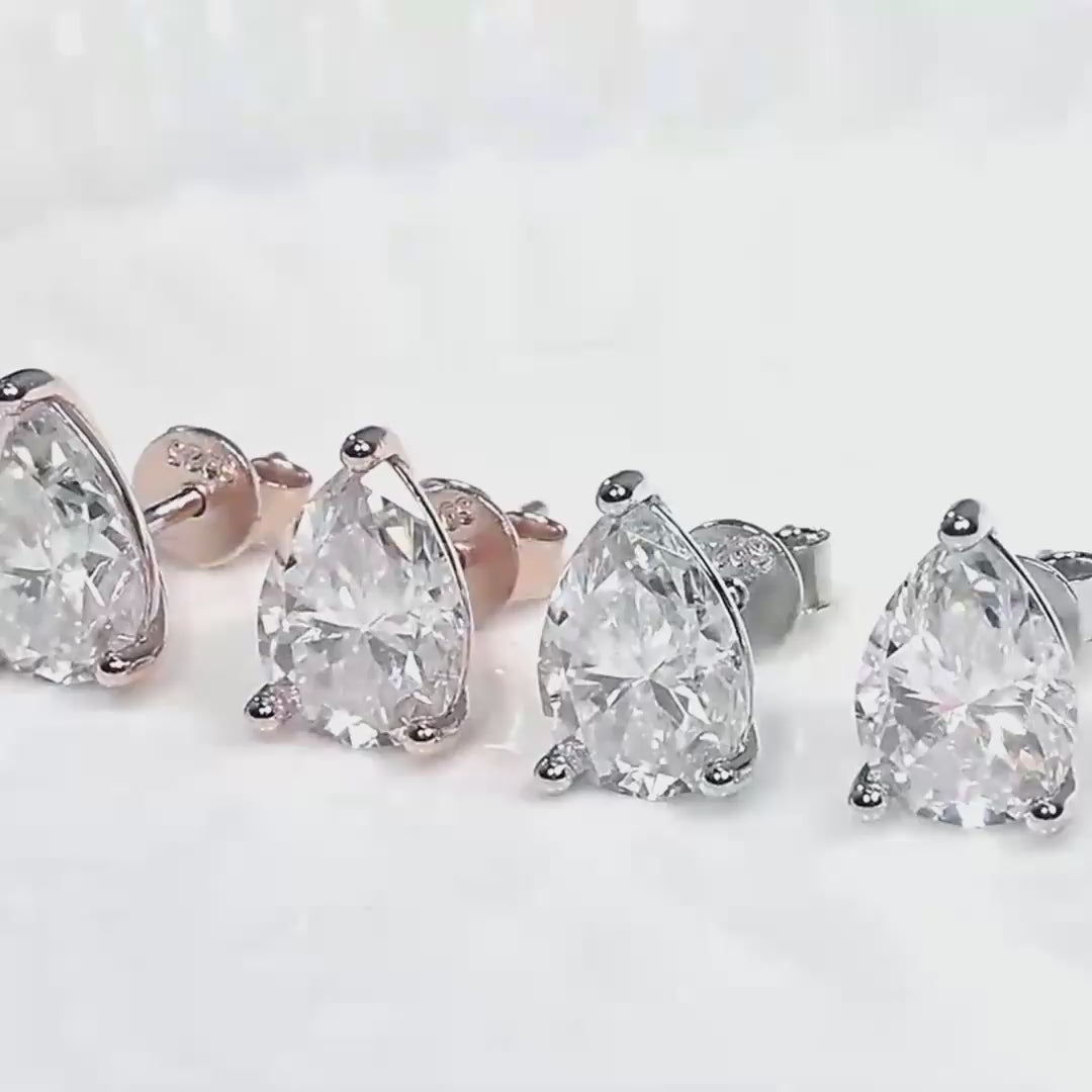 "Evelina" Moissanite Stud Earrings